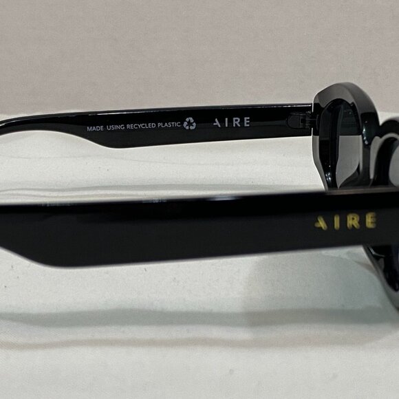 AIRE Affinity Oval Sunglasses Black Frame Smoke Mono Lens Unisex NWOT - Picture 9 of 11